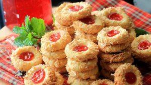 Kue Kering Selai Strawberry