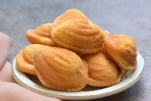 kue bolu kering