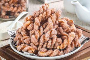 Kue Untir-Untir Manis